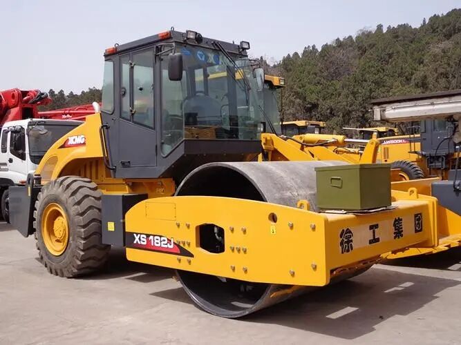 XCMG Road Roller XS182J